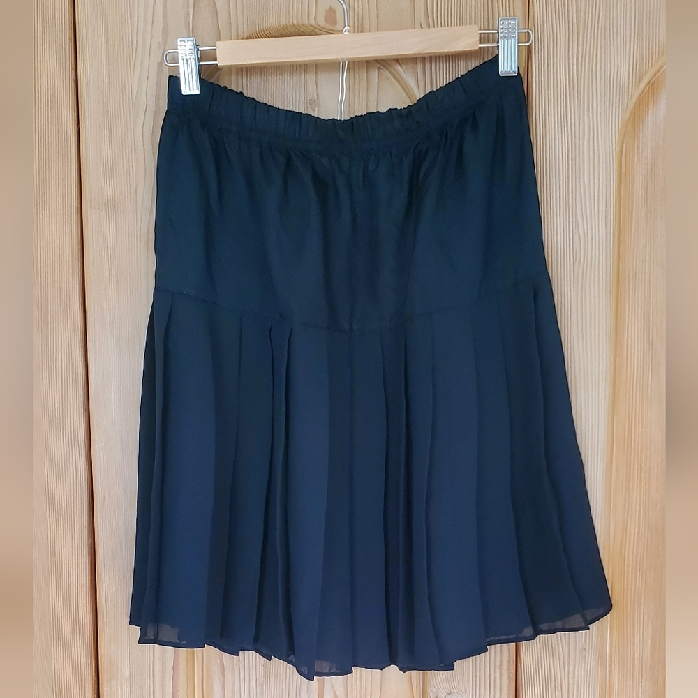 Pleaded Black Skirt Clifford & Willis, Size  M
